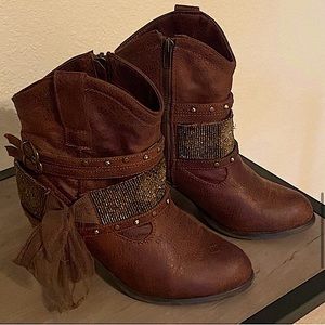 Brown Western Embellished Boots